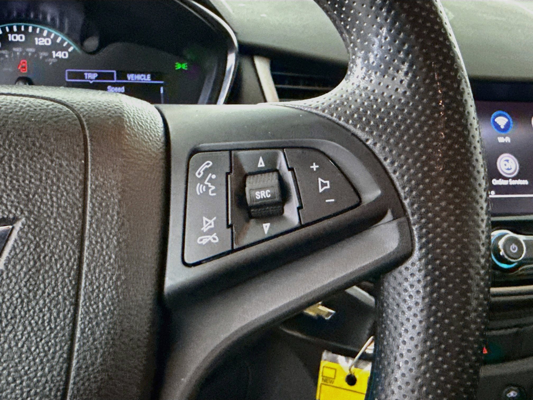 Used 2020 Chevrolet Trax LT FWD image 15