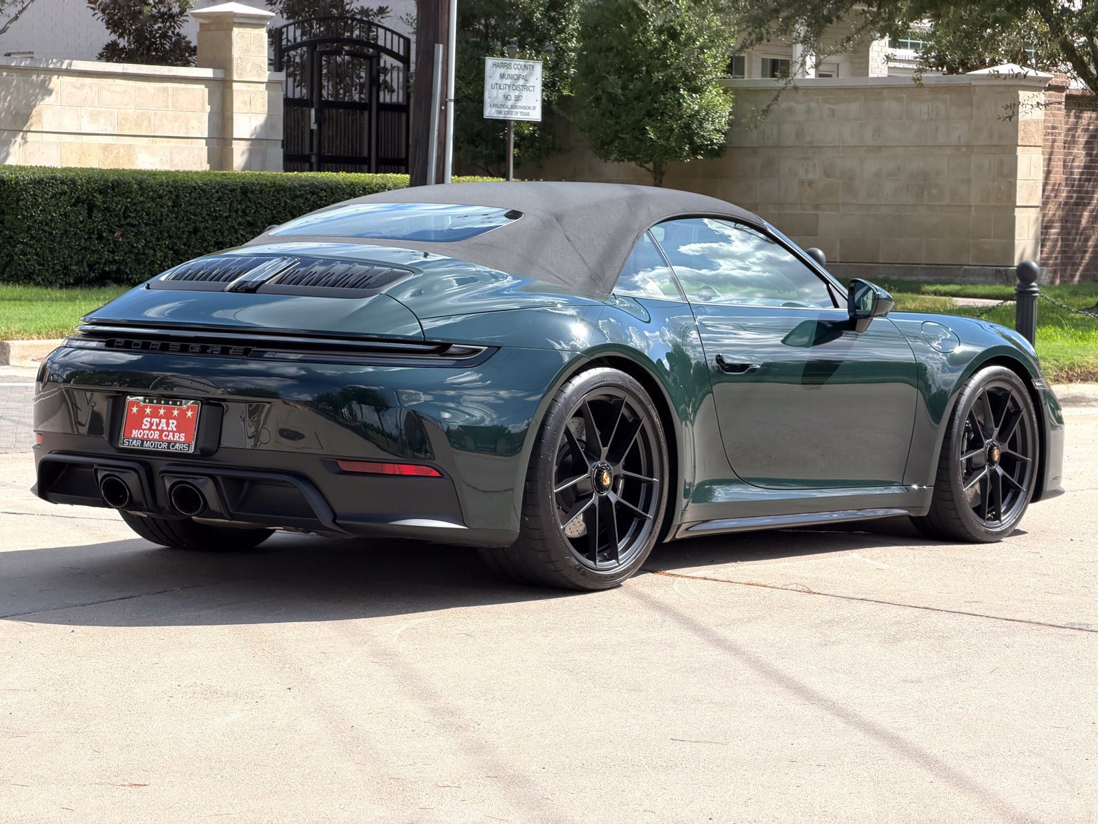 Used 2025 Porsche 911 Carrera GTS RWD image 13