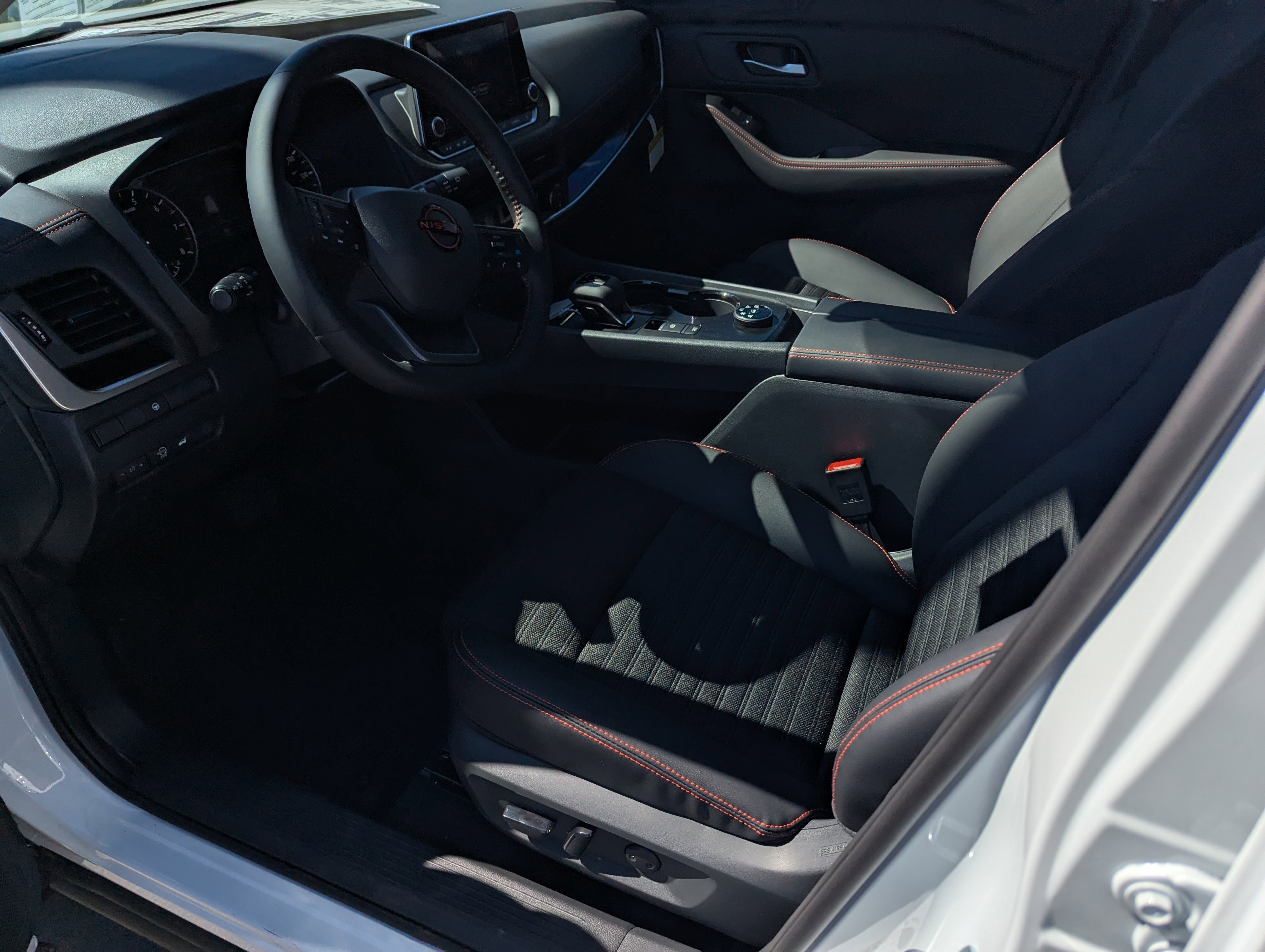 New 2026 Nissan Rogue SV image 9