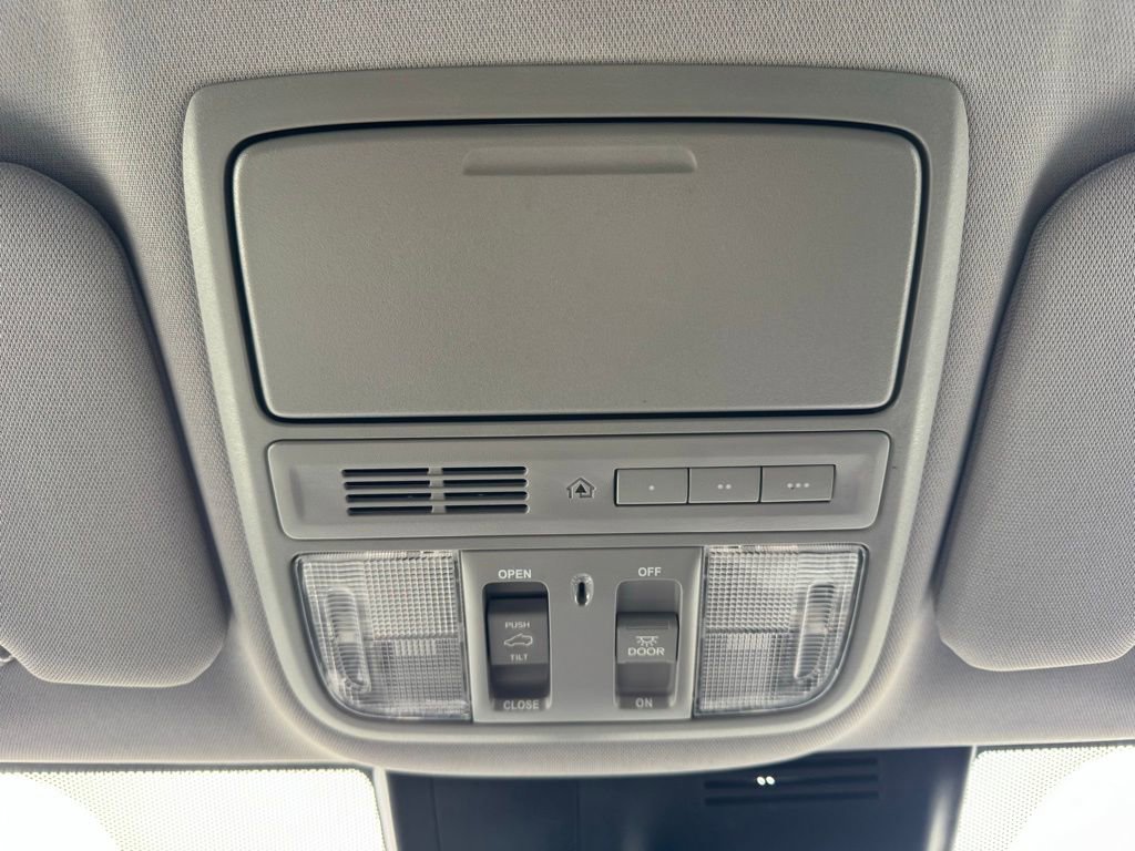 Used 2022 Honda CR-V EX-L image 34