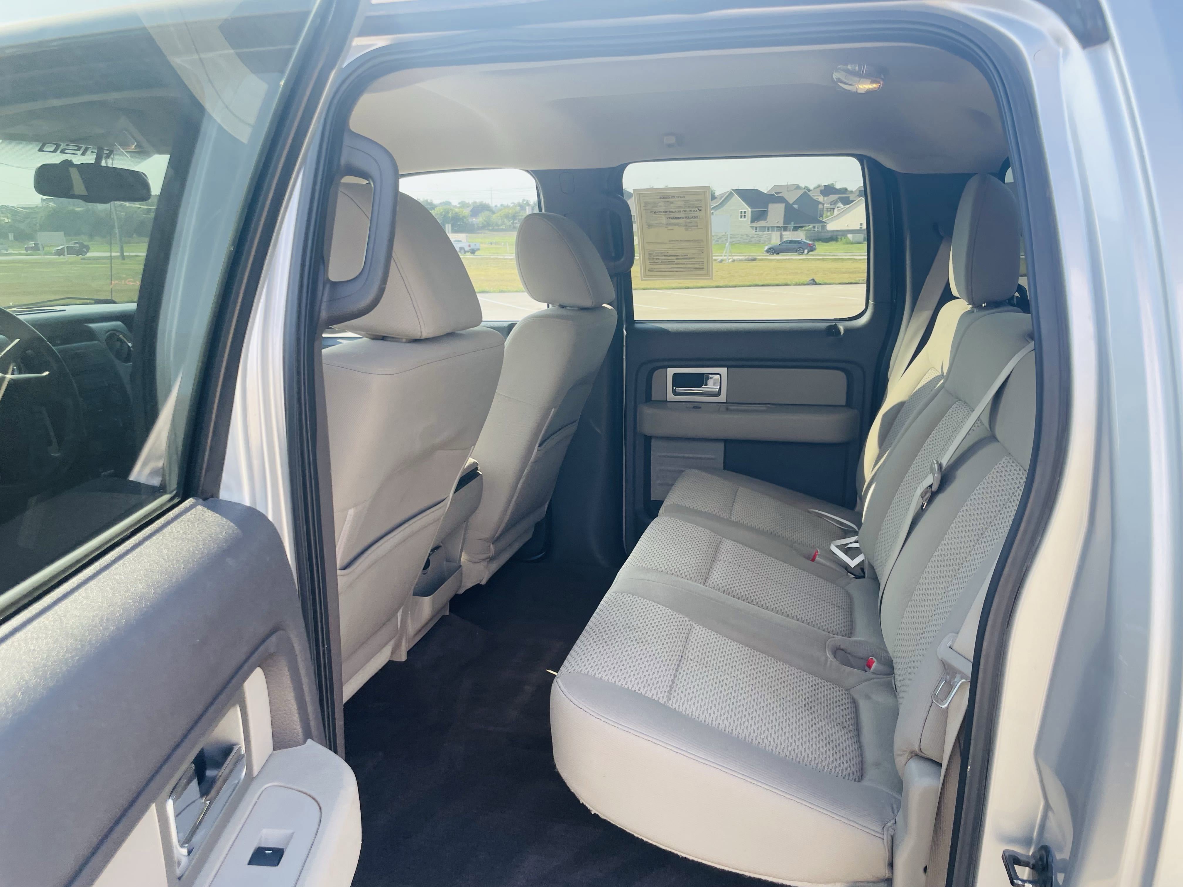 Used 2010 Ford F150 XLT image 10