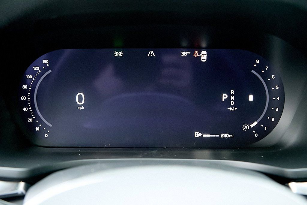 New 2026 Volvo V60 B5 Cross Country Plus w/ Climate Package image 18