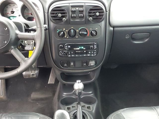 Used 2005 Chrysler PT Cruiser GT image 29