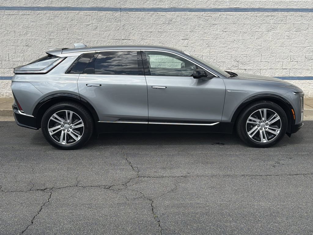 Used 2024 Cadillac Lyriq Tech image 12