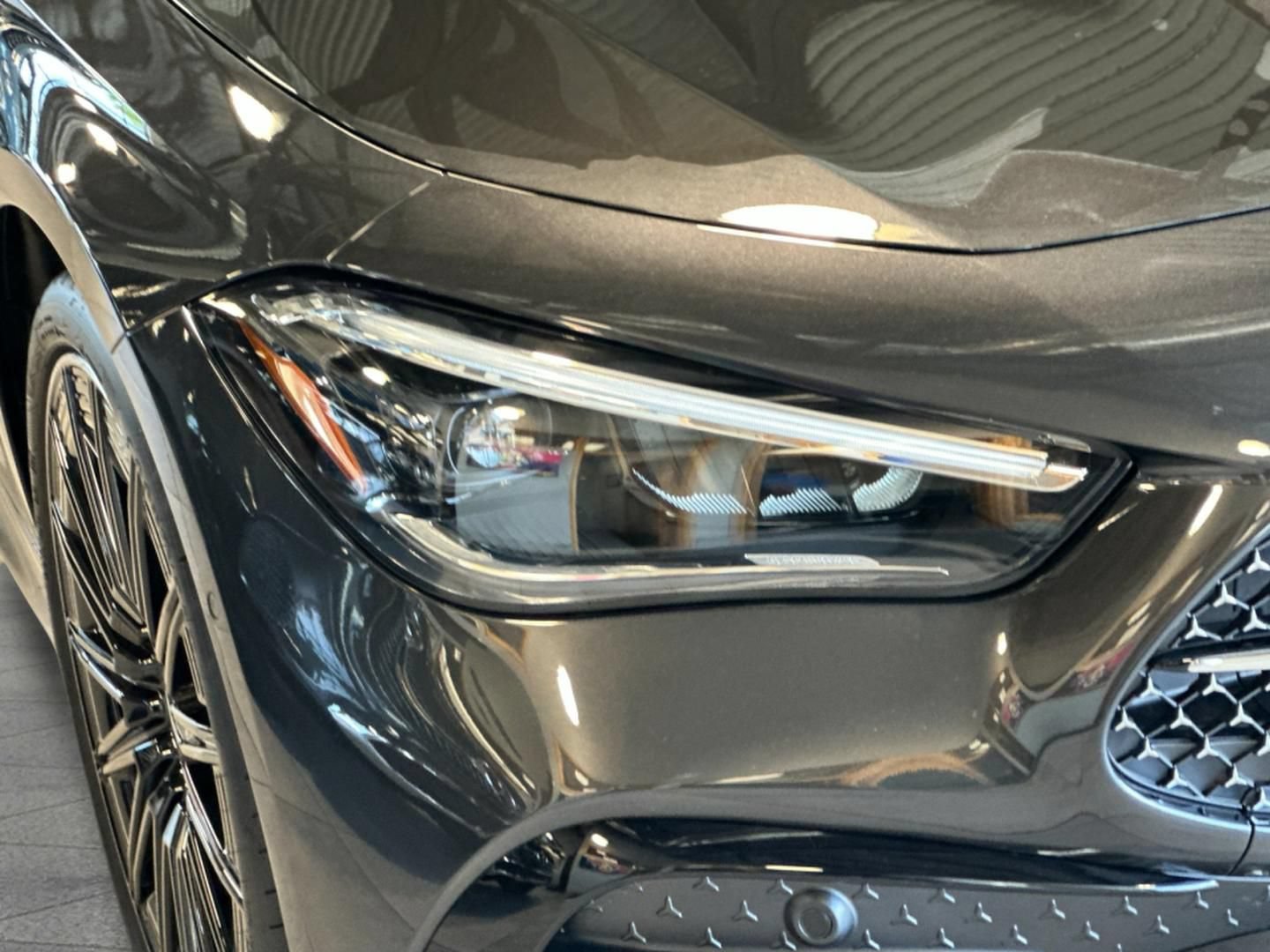 New 2027 Mercedes-Benz CLE 300 4MATIC Cabriolet image 3