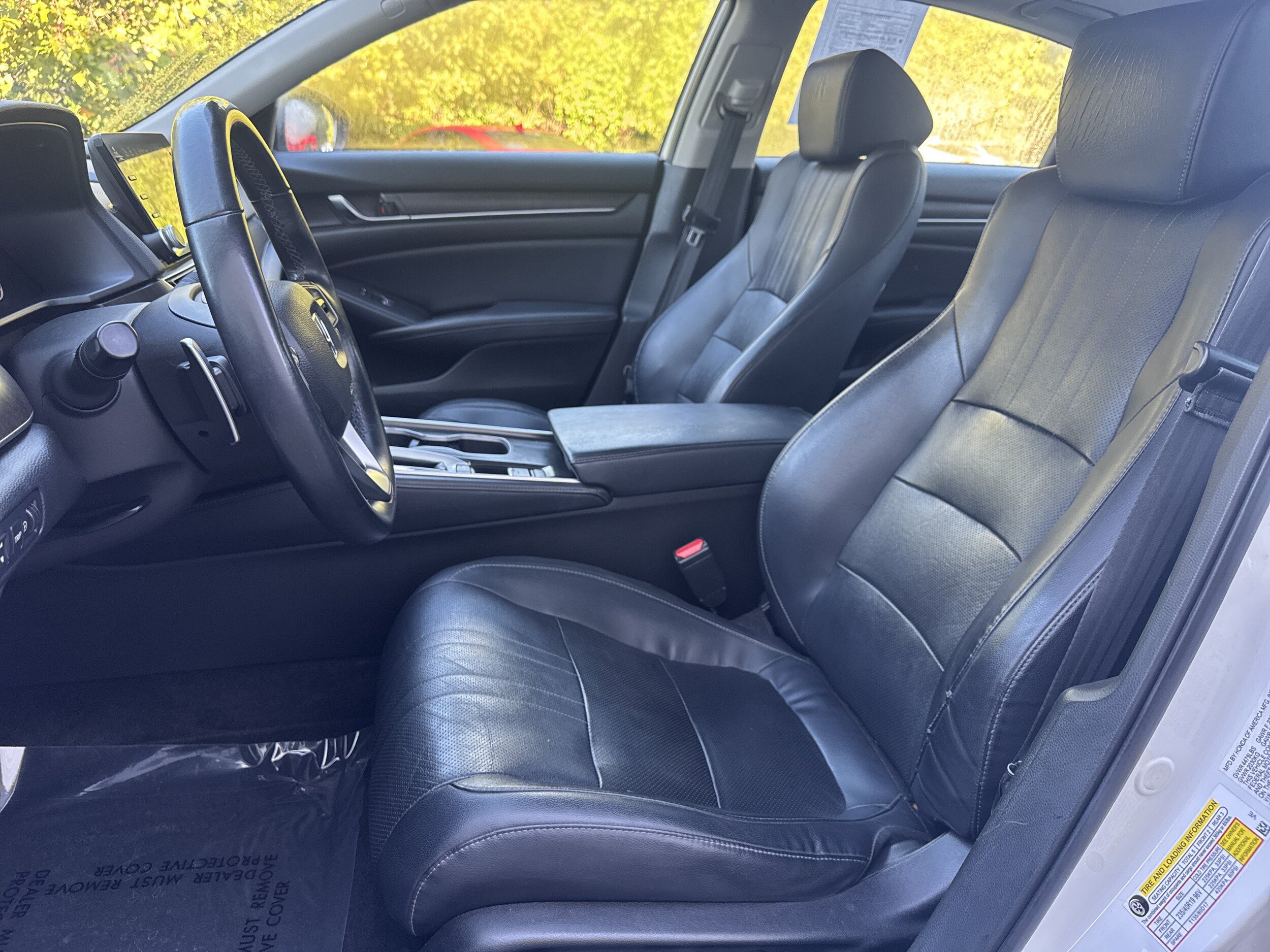 Used 2018 Honda Accord Touring image 5