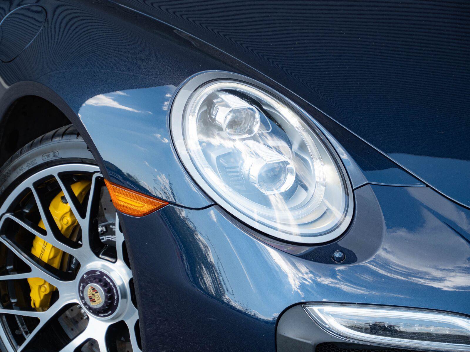 Used 2016 Porsche 911 Turbo S AWD/4WD image 27