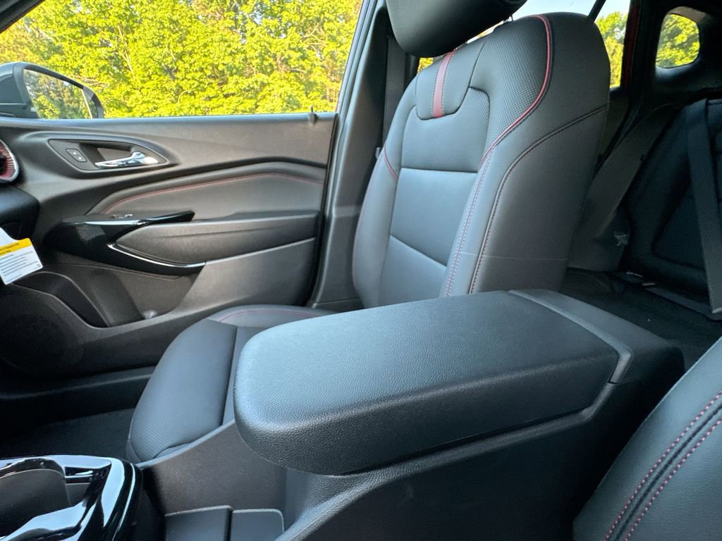 New 2026 Chevrolet Trax RS w/ Driver Confidence Package FWD image 24