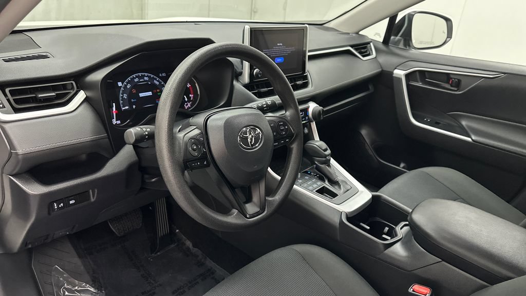 Certified 2025 Toyota RAV4 LE AWD/4WD image 16