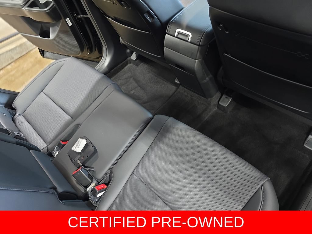 Used 2026 Hyundai Santa Fe SEL FWD image 12