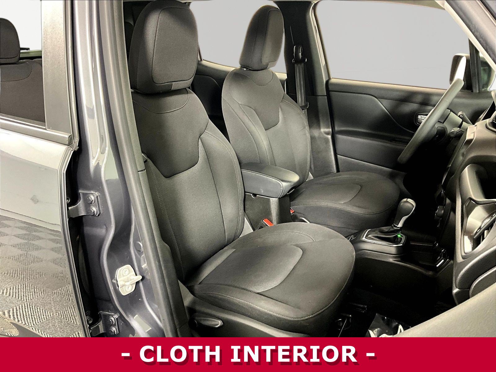 Used 2023 Jeep Renegade Latitude AWD/4WD image 23