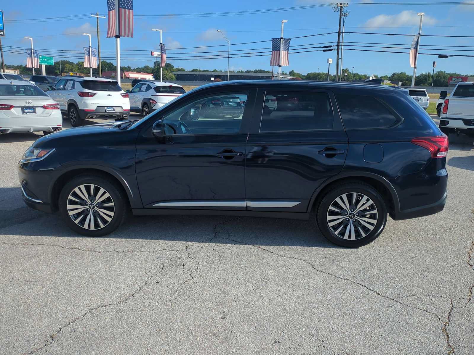 Used 2020 Mitsubishi Outlander SE FWD image 5