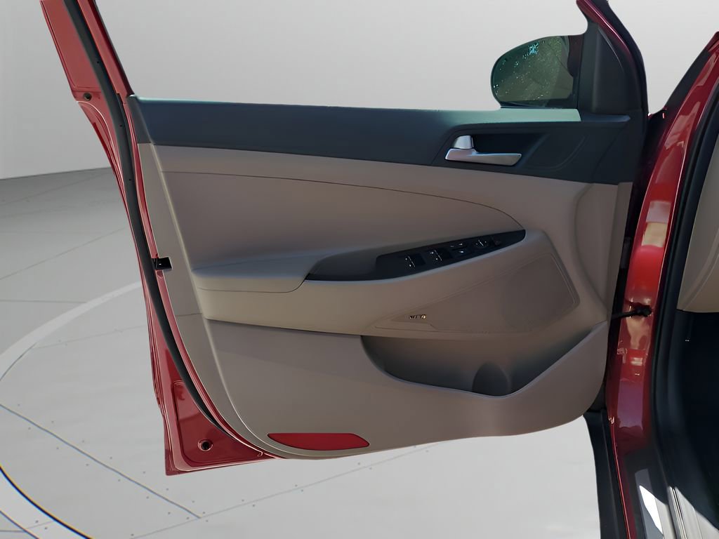 Used 2021 Hyundai Tucson Limited image 26