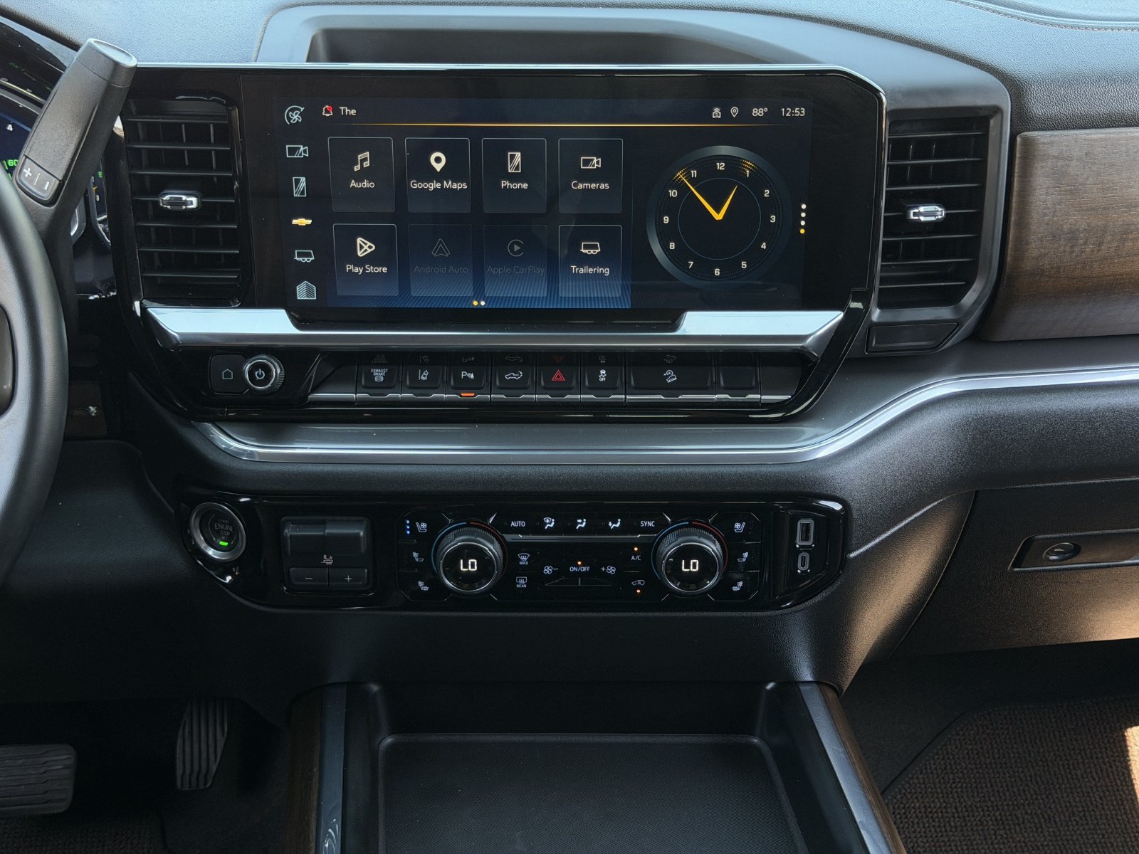 Used 2024 Chevrolet Silverado 2500 High Country w/ High Country Premium Package AWD/4WD image 21