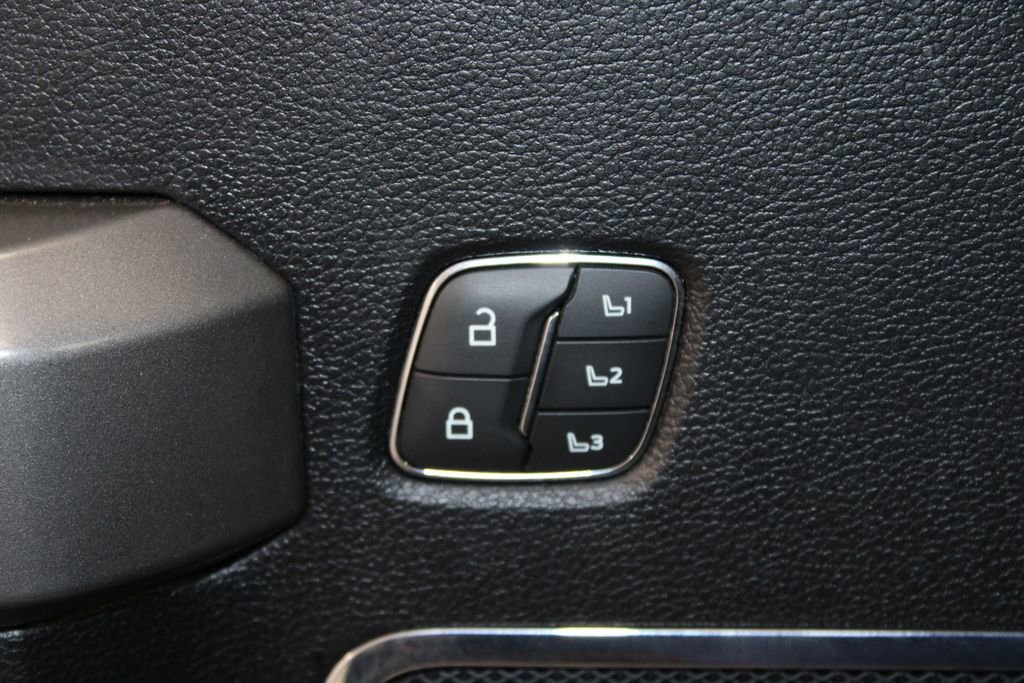 Used 2020 Ford F250 Platinum image 42