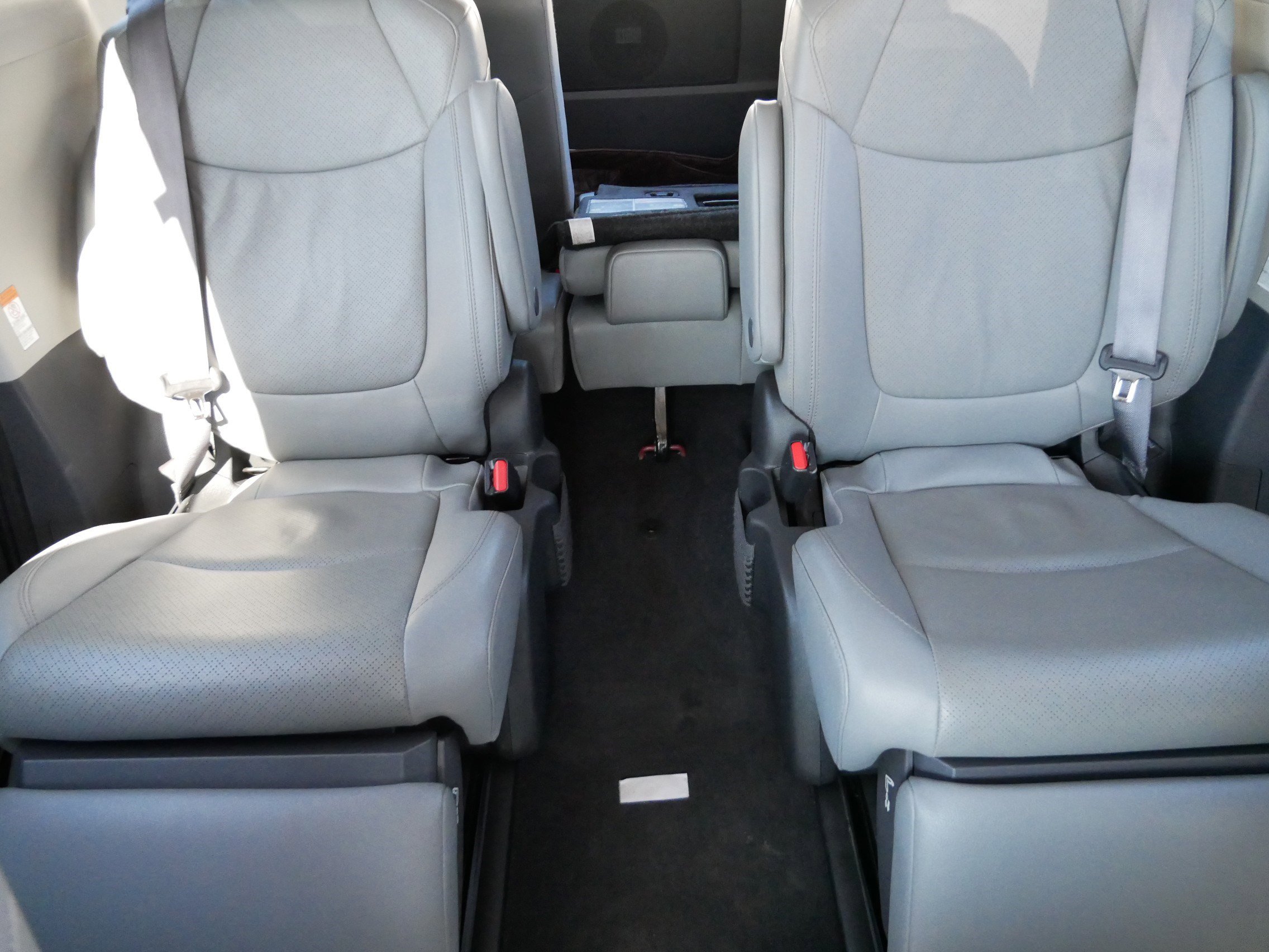 Certified 2023 Toyota Sienna Limited FWD image 13