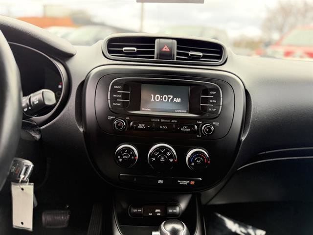 Used 2016 Kia Soul + w/ Designer's Package image 16