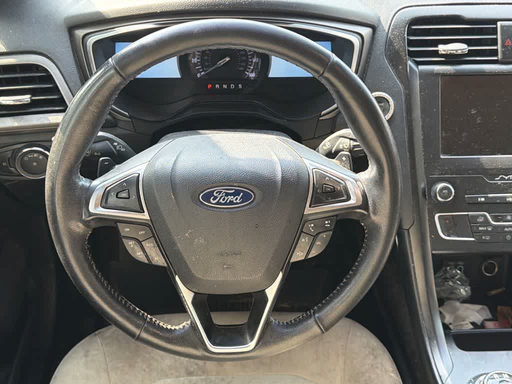 Used 2019 Ford Fusion SE w/ Equipment Group 151A FWD image 12