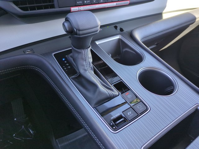 Certified 2026 Toyota Sienna LE AWD/4WD image 12