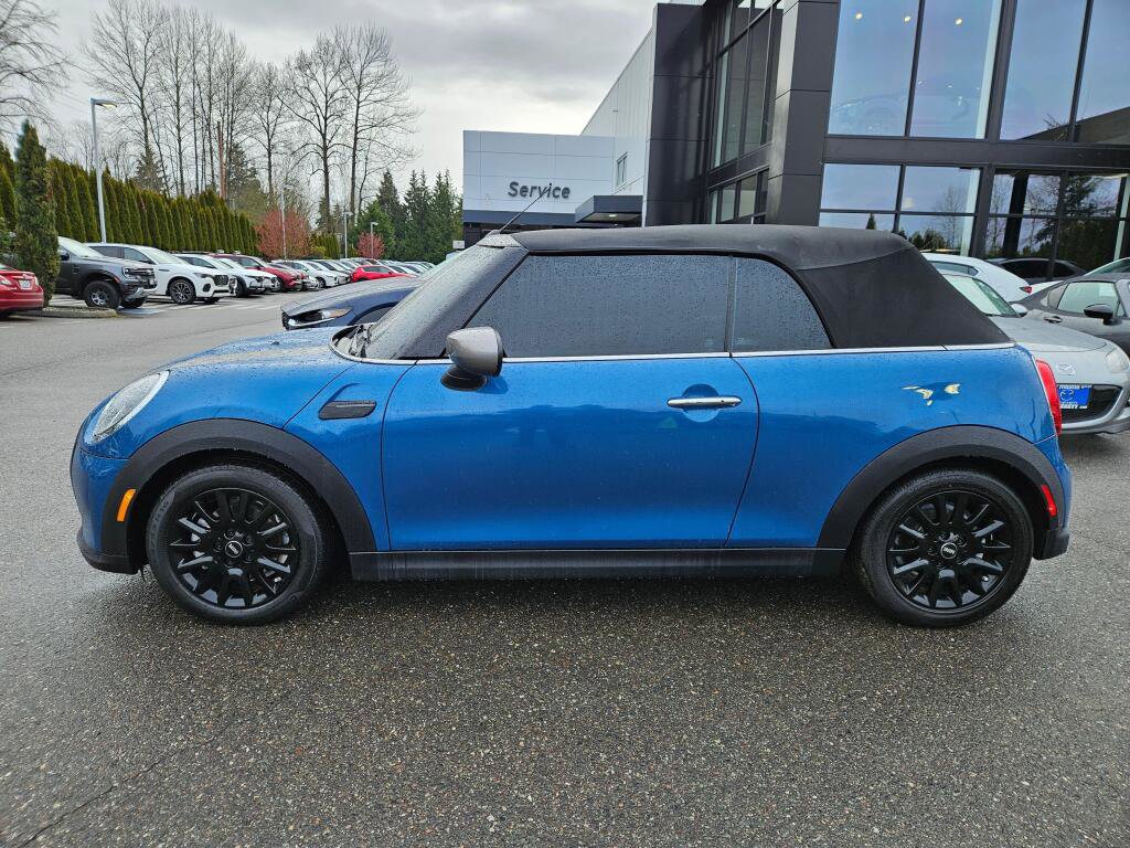 Used 2023 MINI Cooper Convertible image 2