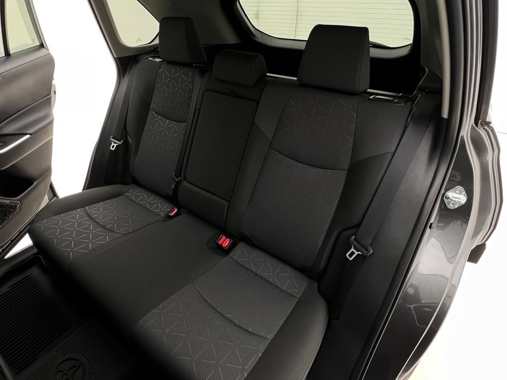 Used 2025 Toyota RAV4 XLE w/ Convenience Package image 23