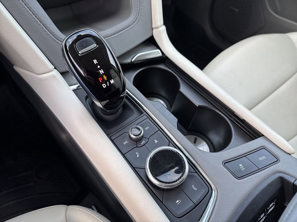 Certified 2022 Cadillac XT5 Premium Luxury image 22