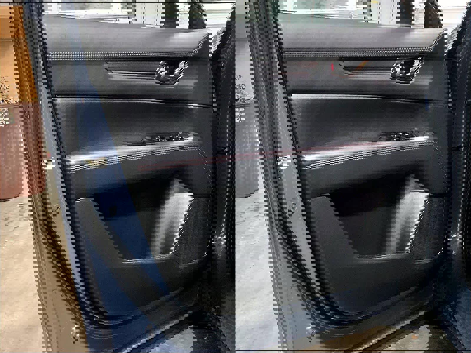 Used 2023 MAZDA CX-5 Carbon Edition image 9