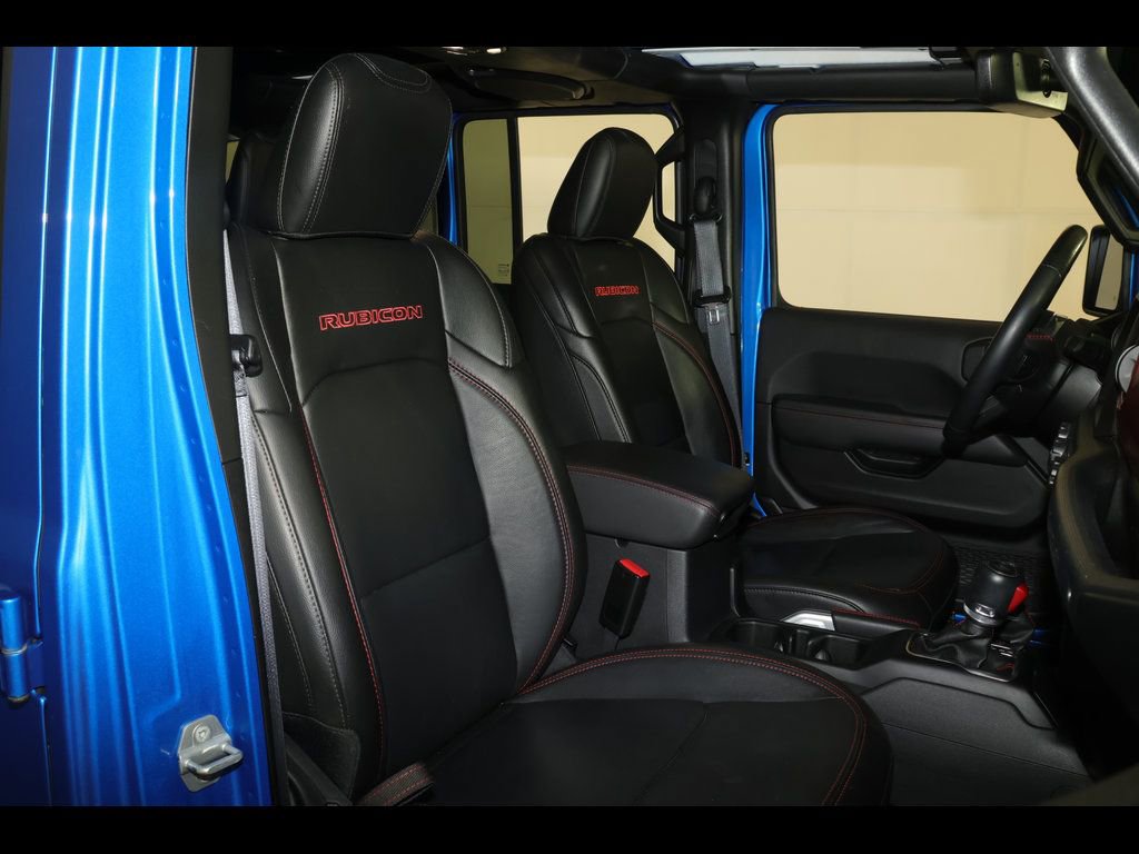 Used 2022 Jeep Wrangler Unlimited Rubicon w/ Cold Weather Group AWD/4WD image 30