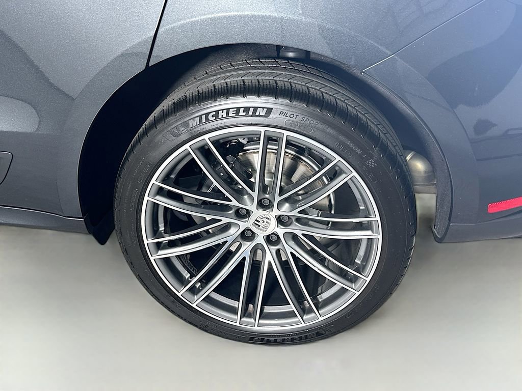 New 2026 Porsche Macan Turbo image 33
