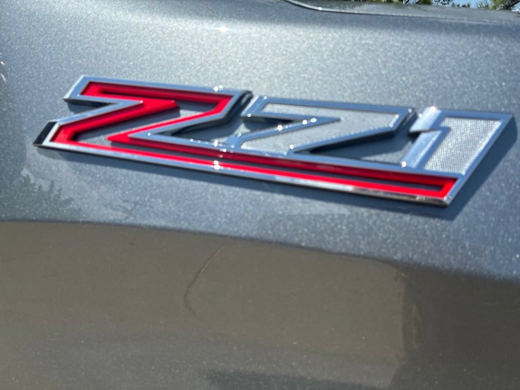 Used 2022 Chevrolet Silverado 1500 RST w/ LPO, Blackout Package AWD/4WD image 4