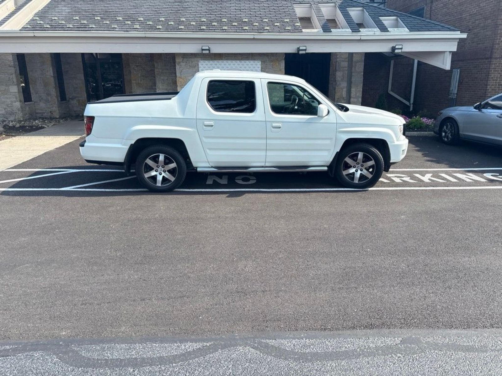 Used 2014 Honda Ridgeline SE image 8
