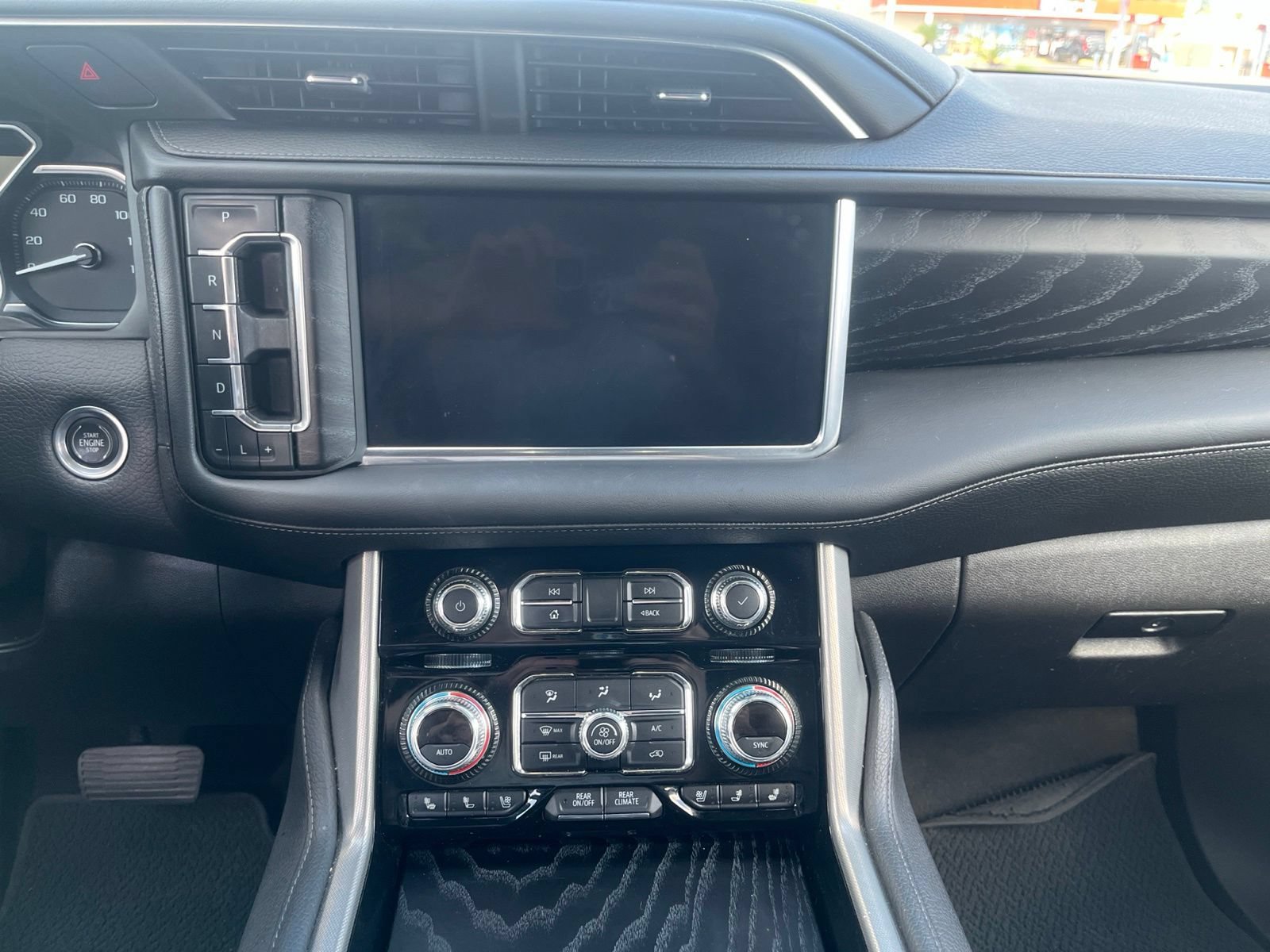 Used 2021 GMC Yukon Denali RWD image 10