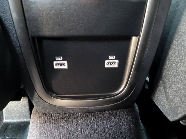 Used 2019 Lincoln MKC Select w/ Select Plus Package FWD image 13