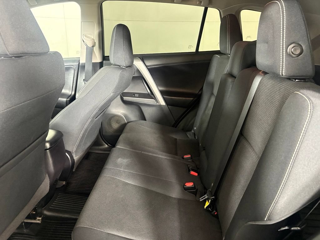Used 2018 Toyota RAV4 XLE w/ Plus Extra Value Package AWD/4WD image 37