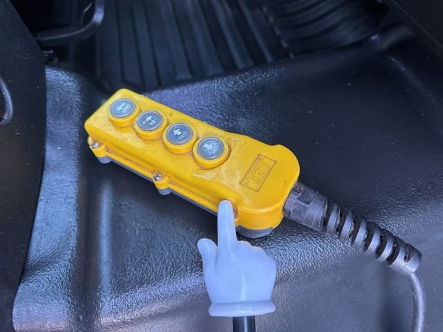 Used 2024 GMC Sierra 2500 Pro w/ Convenience Package image 35