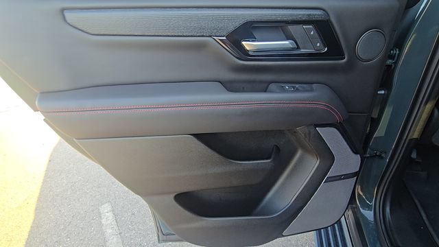 Used 2026 GMC Yukon AT4 Ultimate AWD/4WD image 15