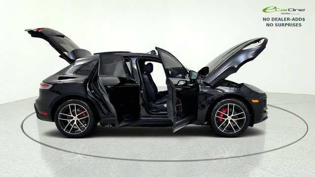 Used 2024 Porsche Macan S AWD/4WD image 20