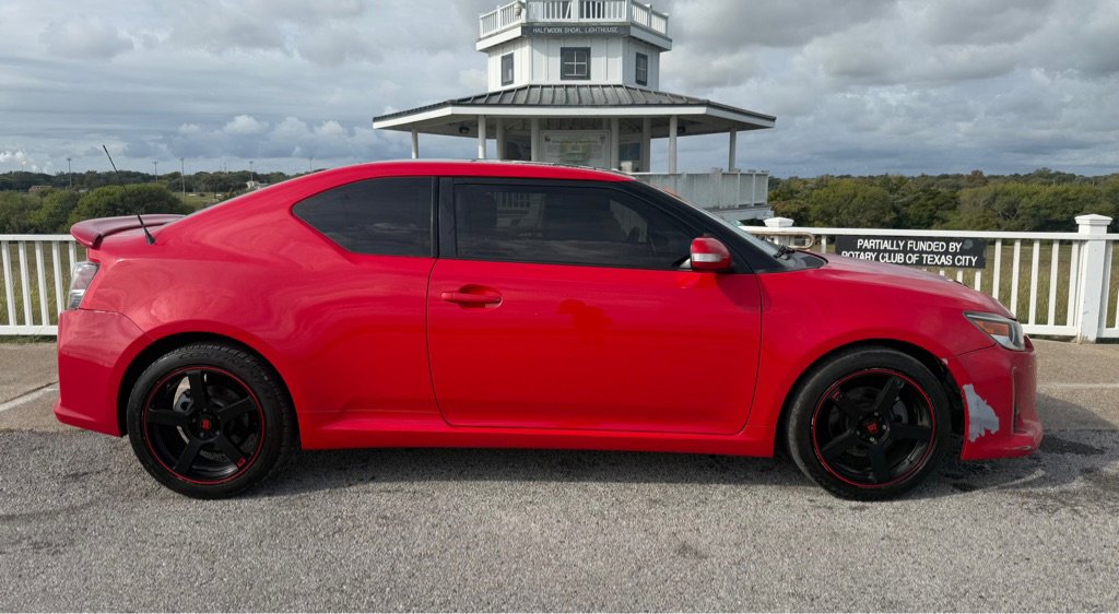 Used 2016 Scion tC image 4