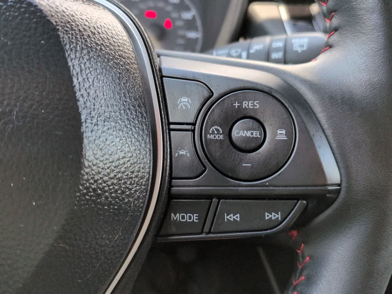 Used 2025 Toyota Corolla Cross AWD Hybrid image 23