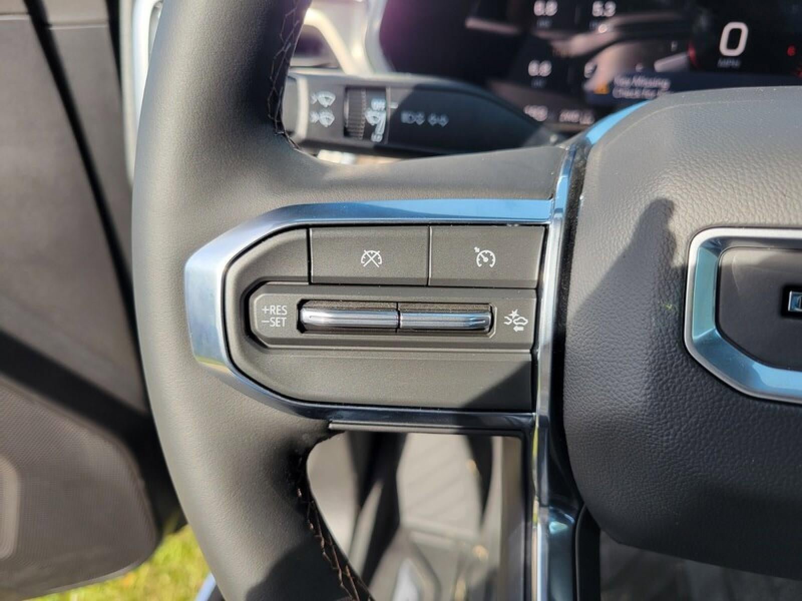 New 2026 GMC Canyon Denali AWD/4WD image 13