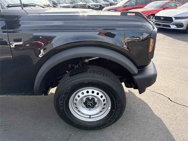 New 2025 Ford Bronco 2-Door image 2