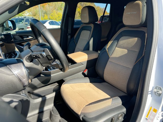 Used 2026 Chevrolet Equinox ACTIV w/ Safety and Technology Package AWD/4WD image 19