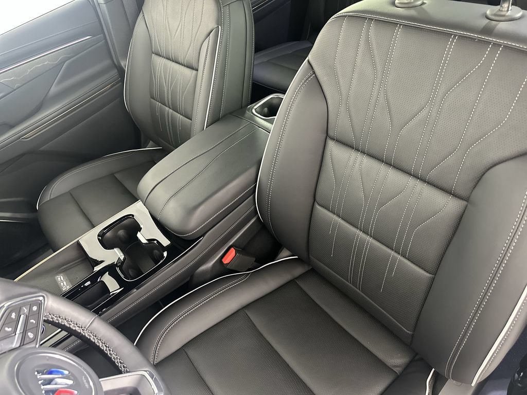 Used 2026 Buick Enclave Avenir w/ Super Cruise Package AWD/4WD image 21