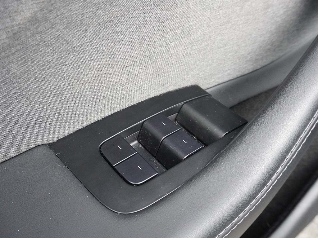 Used 2025 Tesla Model 3 RWD image 28