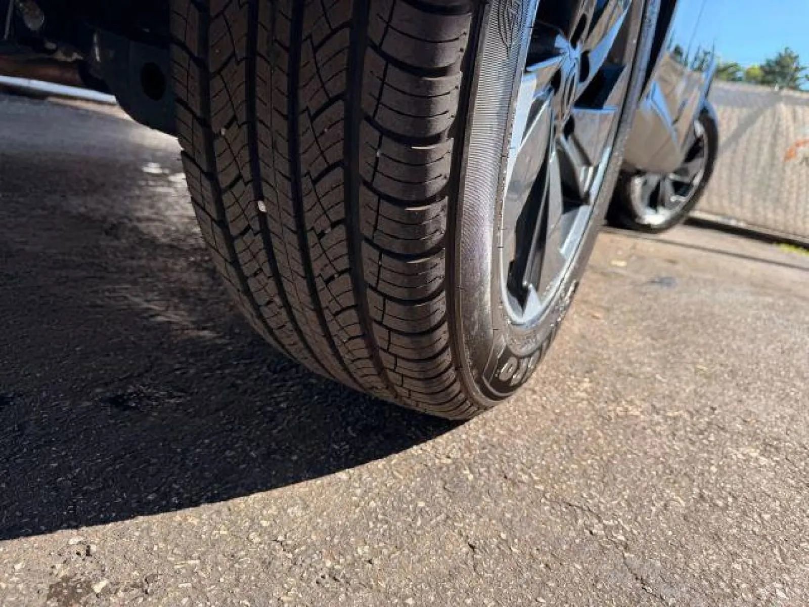 Used 2025 Nissan Rogue SV image 44