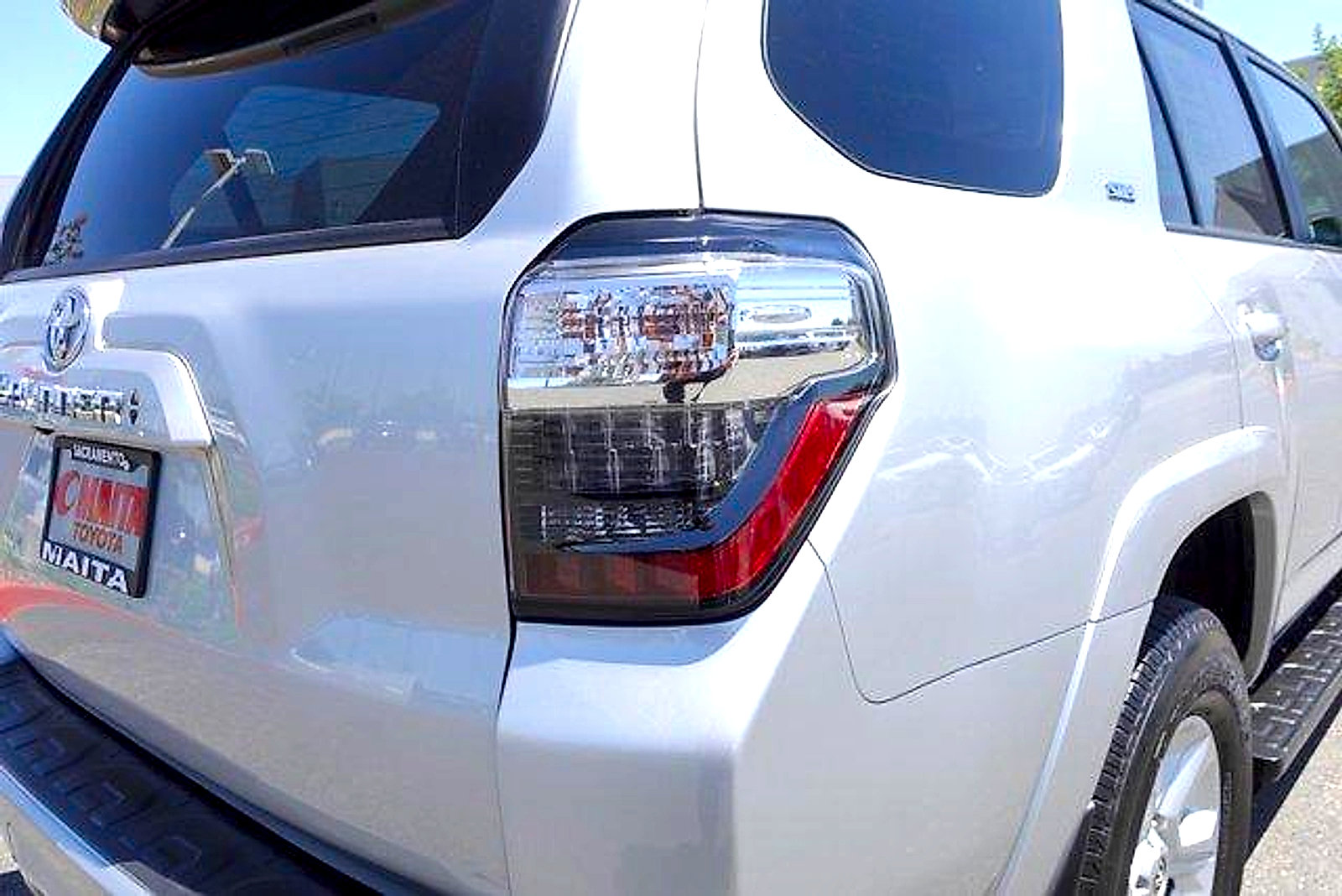 Used 2023 Toyota 4Runner SR5 Premium w/ Moonroof Package AWD/4WD image 5