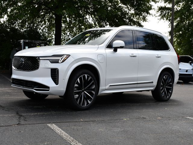 New 2026 Volvo XC90 T8 Ultra image 3