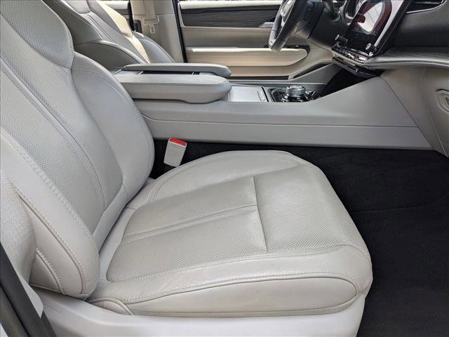 Used 2024 Jeep Wagoneer Series II RWD image 22
