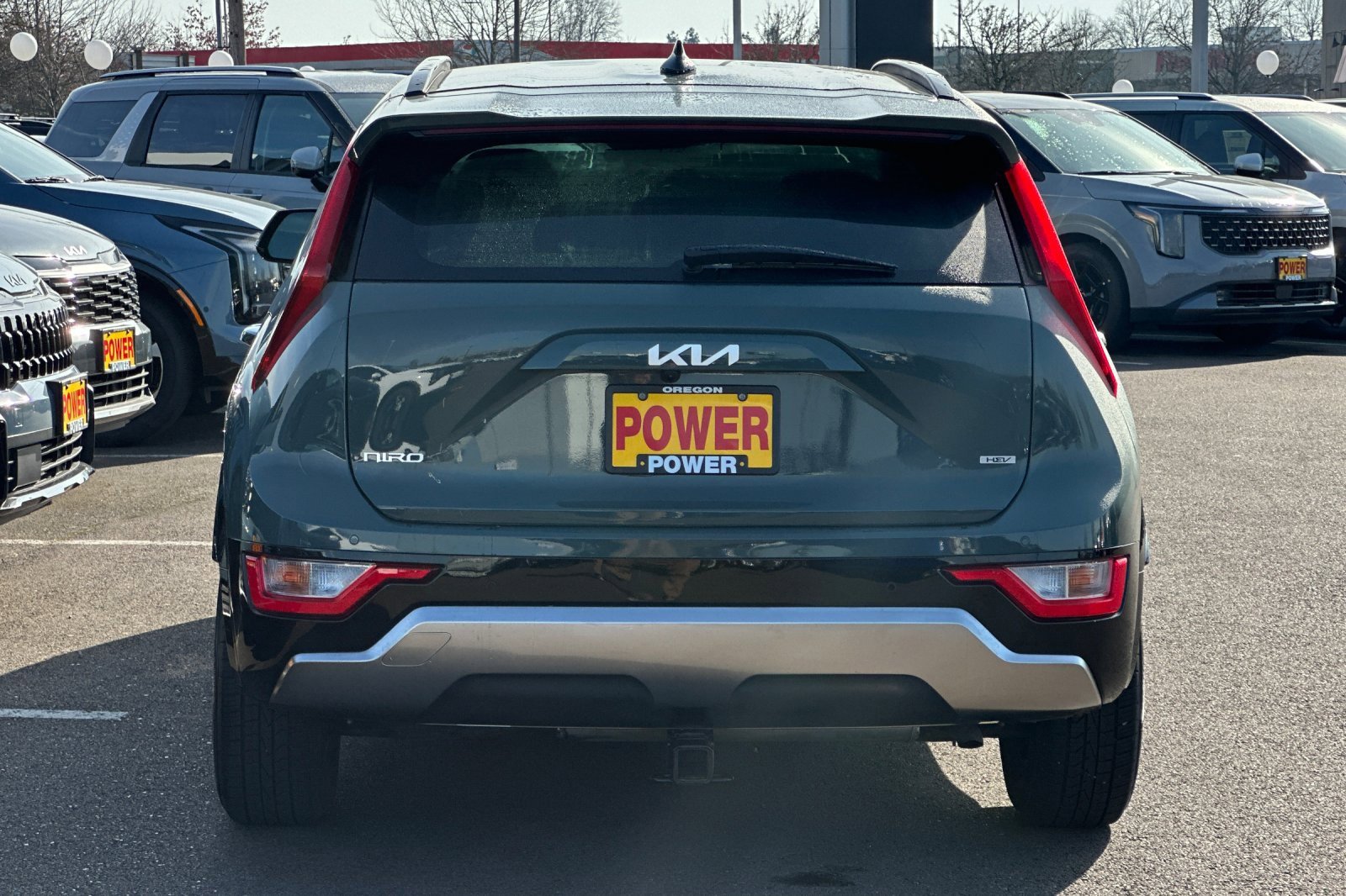 Used 2024 Kia Niro SX image 5