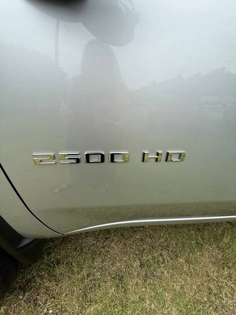 Used 2023 Chevrolet Silverado 2500 LTZ AWD/4WD image 8